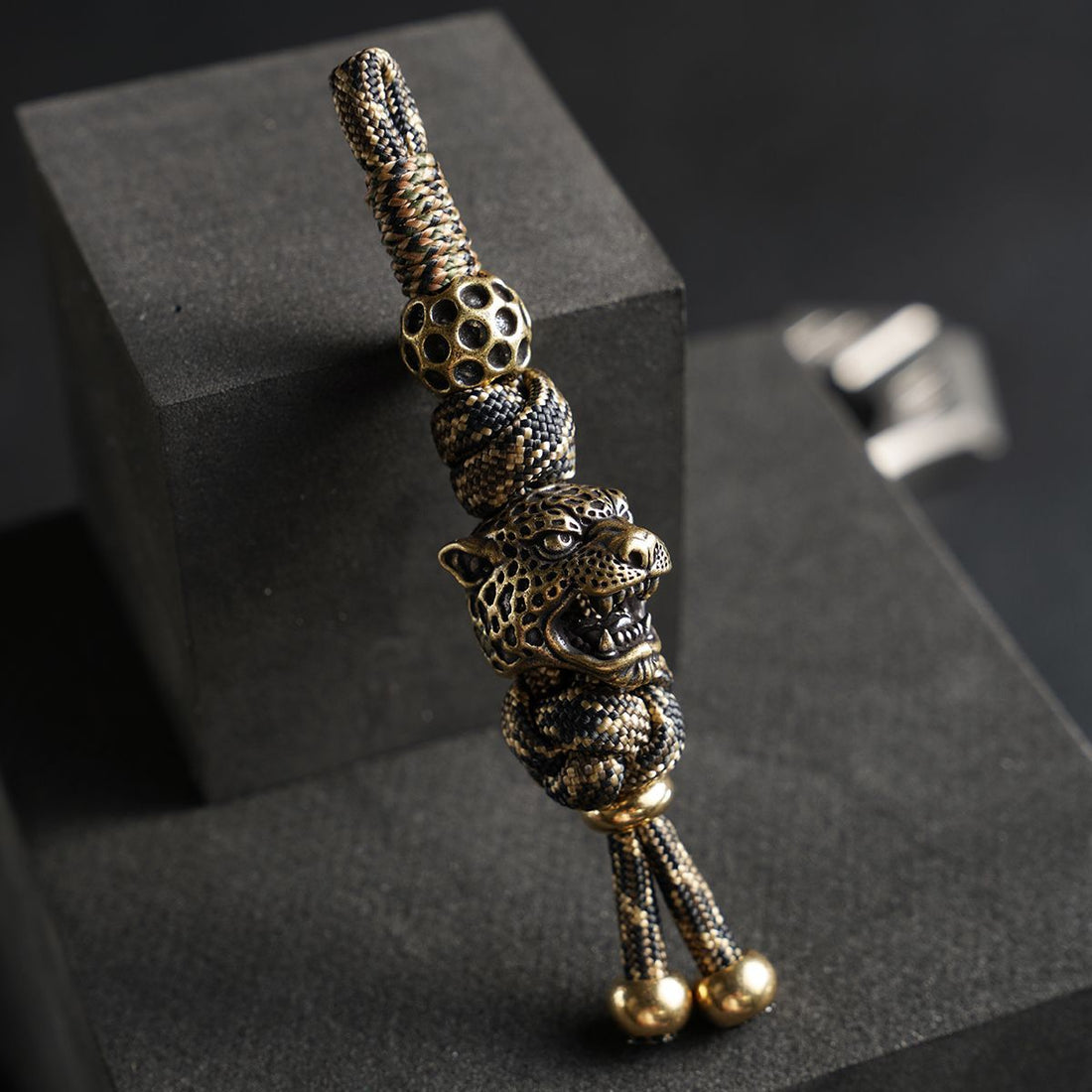 Handmade Leopard Head Paracord Pendant