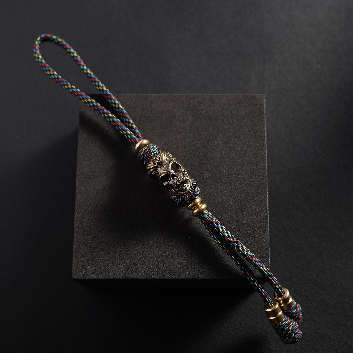 Handmade Skull Paracord Pendant