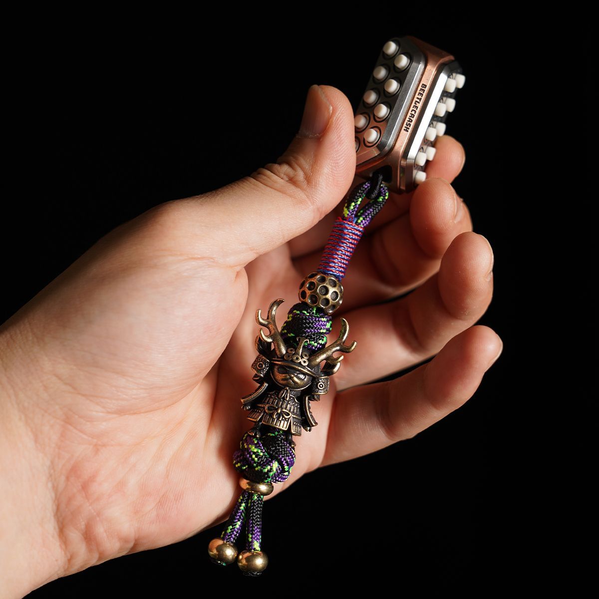 Colorful optional] Keychain key hand-woven brass paratrooper bag