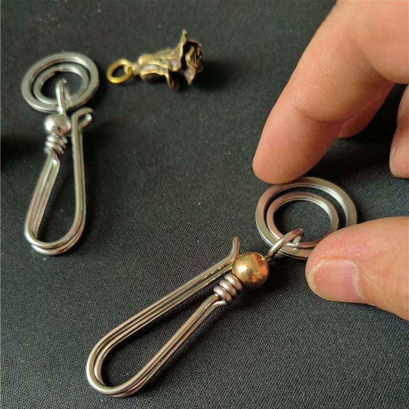 Hook round bead keychain
