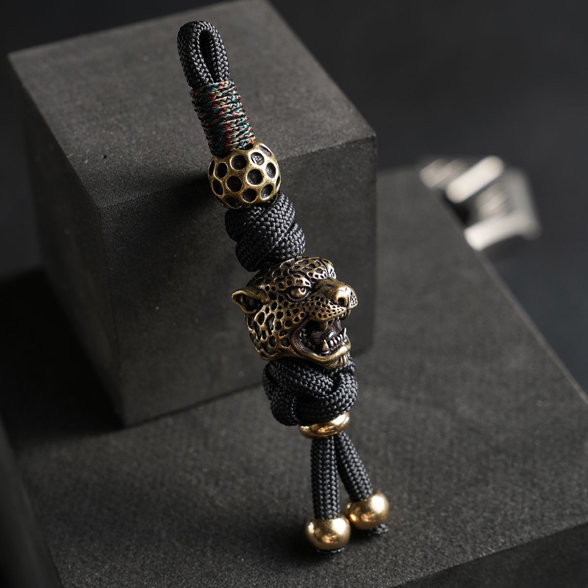 Handmade Leopard Head Paracord Pendant